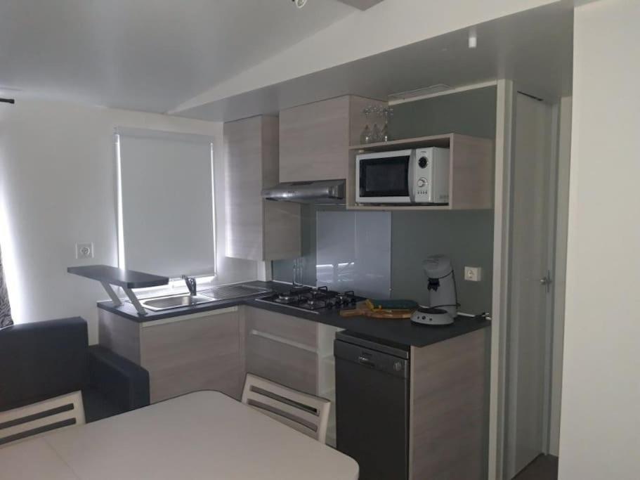 Calvi Mobil-Home Neuf Particulier Sur Camping 루미오 외부 사진